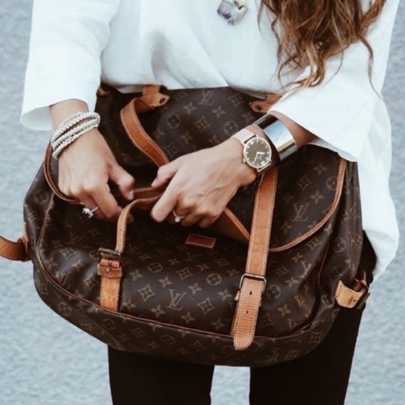 Louis Vuitton Handbags - 🌺EXTRA LARGE🌺 Crossbody GM size